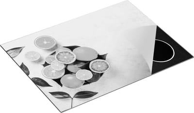 Chefcare Inductie Beschermer Citrusvruchten op Witte Marmer - Fruit - Zwart Wit - 70x50 cm - Afdekplaat Inductie - Kookplaat Beschermer - Inductie Mat
