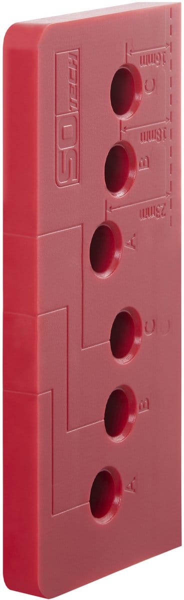SOTECH montagesjabloon voor balkondeurbeugel SEJA met de afmetingen 82 x 52,5 x 20 mm 48 rijen boorgaten met 16 mm 18 mm en 23 mm afstand