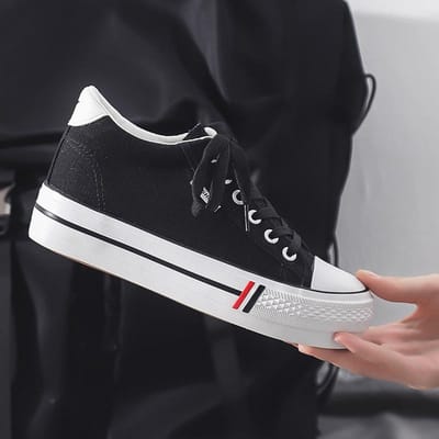 Damesschoenen Lente Stijl Canvas Schoenen Dames Koreaanse Versie Binnen Hoogte Verhogende Board Schoenen Alles-passende Kleine Witte Schoenen Dames 40