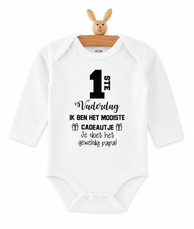 Rompertje baby tekst cadeau | mijn eerste vaderdag ik ben het mooiste cadeautje je doet het geweldig papa| Lange mouw | wit zwart | maat 50-56