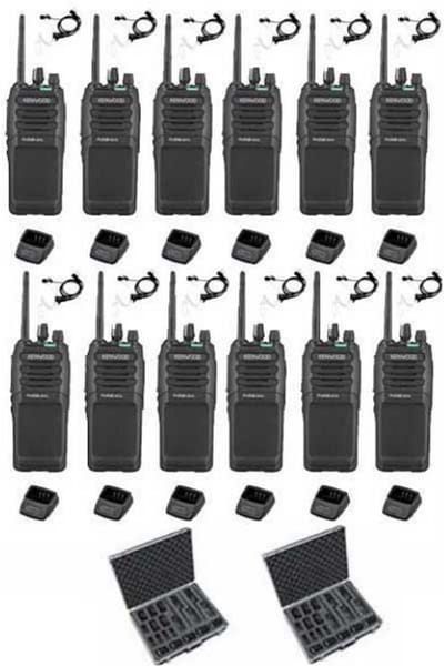 Set van 12 Kenwood TK-3701D IP55 Portofoon met beveiliging oortje tafellader koffer