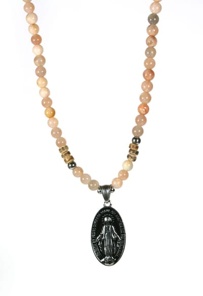Chique - ketting Sunstone natuurstenen - met een roestvrijstaal maria - lengte 80cm