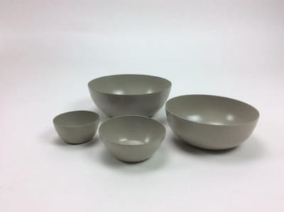 Set van vier schalen 13x5/10x4/8x3/6x3 cm lichtgrijs Rivera Maison style