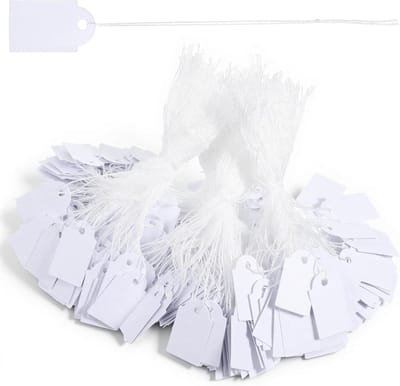 500 stuks witte prijskaartjes 25 x 15 mm, beschrijfbare prijsetiketten voor sieraden, kleding en accessoires met koord om op te hangen