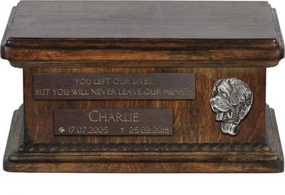 Persoonlijke houten urn voor hondenas - Bernhardiner met gravure