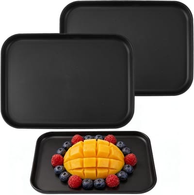 Set van 2 Rechthoekige Zwarte Plastic Dienbladen 24 x 17 x 1.8 cm, Herbruikbare Fastfood Dienbladen voor Café, Bar, Feestjes en Eetkamer, Vaatwasserbestendig