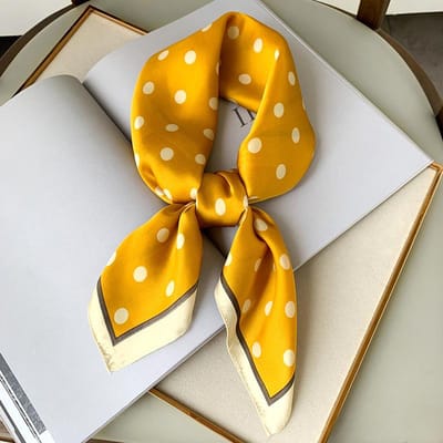 Écharpe Carrée en Soie de Luxe pour Femmes Châles et Étole à Pois de Luxe Mode Petit Sac Foulards Bandeau pour Cheveux Bandanas Hijab 70*70cm