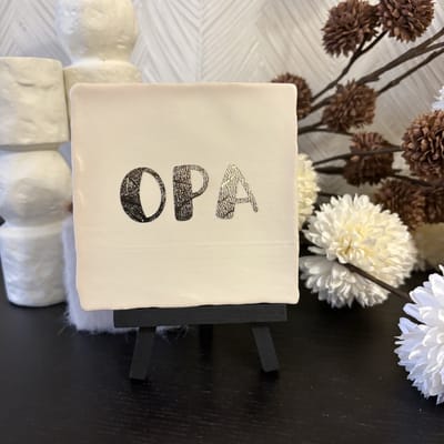 Hartjespost | Tegeltje Opa mat wit, goud | schoencadeautjes sinterklaas | tegeltjes met tekst | spreuktegel | tegeltjeswijsheden | Christmas | Xmas | kerstmis | opi | opaatje | grootouders | opa | familie | liefde | goud | alles is liefde | 10x10