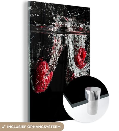 MuchoWow® Glasschilderij 120x180 cm - Schilderij acrylglas - Frambozen - Fruit - Stilleven - Water - Zwart - Rood - Foto op glas - Schilderijen