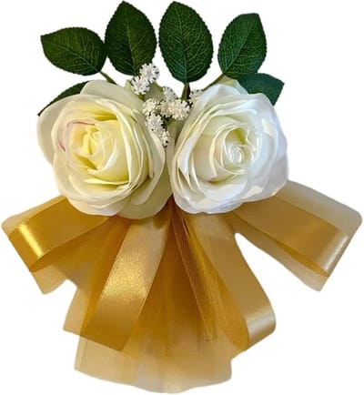 autodeco.nl LINA WIT & GOUD Handvatten Decoratie 4 stuks - Trouwauto Versiering - Witte Rozen met Linten en Tule - Bloemen voor op de Handvatten - Versiering Handvat Auto - Autoversiering voor Volgauto's