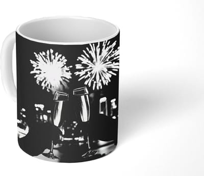 Mok - Koffiemok - Vuurwerk - Proosten - Skyline - Champagne - Mokken - 350 ML - Beker - Koffiemokken - Theemok
