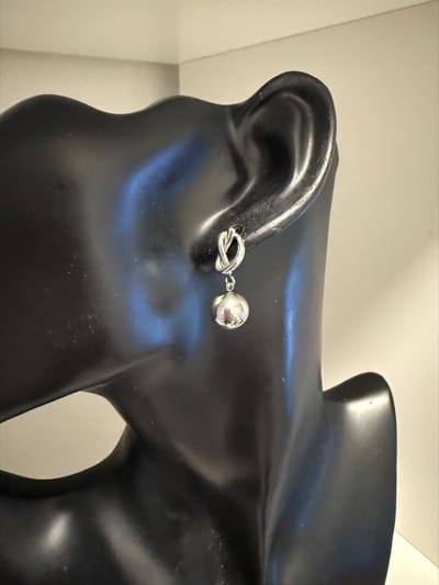 Zilverkleurige knoop balletjes oorbellen || Make up | Parfum | Moederdag | Verjaardagscadeau| Cadeautje| Valentijnsdag| Kado | sieraden | vaderdag | oorbellen | oorsieraden