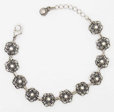 Zeeuws Meisje - Elegante bescheiden armband Zeeuwse knopjes verzilverd