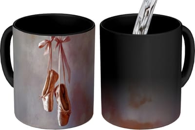 Magische Mok - Foto op Warmte Mokken - Koffiemok - Balletschoenen - Satijn - Aardetinten - Magic Mok - Beker - 350 ML - Theemok