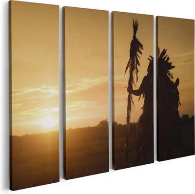 Artaza Canvas Schilderij Vierluik Indiaan met een Speer bij Zonsondergang - 80x60 - Foto Op Canvas - Canvas Print