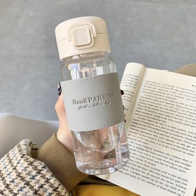 1Pc Creatieve Waterfles met Stro Draagbare Leuke Plastic Drinkfles lekvrije Drinkware voor het Drinken van Melk Koffie Thee grijze kleur