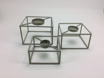 Theelicht waxinelicht set van drie lichtgrijs 15x15x10/14x14x8/12x12x6 cm