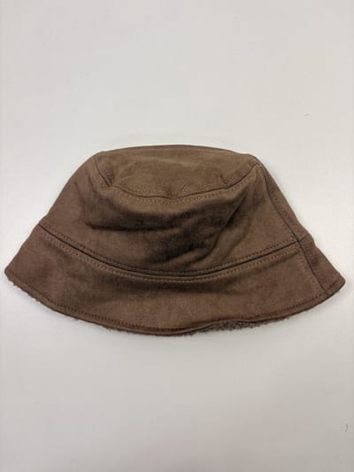 Bucket hat, vissershoedje, warm.