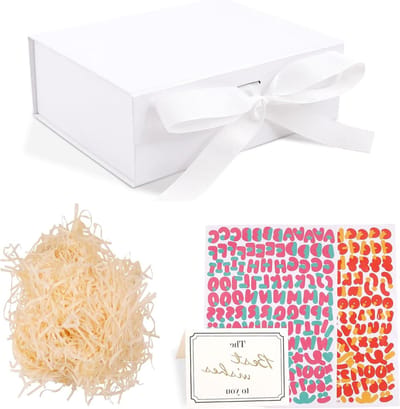 Allecto Premium - Geschenkdoos met Deksel en Magnetische Sluiting Voor Bruiloft en Verjaardag met 3 Stickers, Kaart, Lint en Papiersnippers - Wit - Ideale Gift Box voor Jubileum en Kerstmis