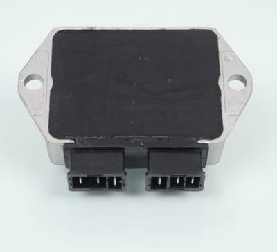 spanningsgelijkrichter rms voor auto piaggio 420 ape auto max diesel 1986-1996 231877 / 1r000002 nieuw