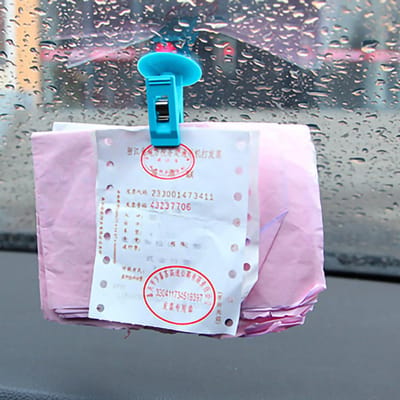 Zuignap Klem Multifunctioneel Herbruikbaar Sterke Raamklem voor Auto Zonnescherm Handdoek Kaarten Rekeningen white