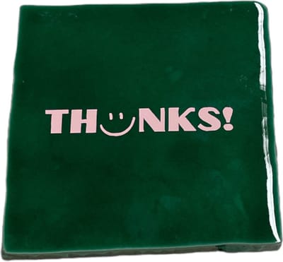 Hippe tegeltje met tekst: Thanks | Dennengroen met pastel roze | Gepersonaliseerde cadeau | Hippe Spreuktegel | Nieuwe woning cadeau | Housewarming cadeau
