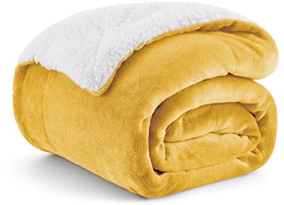 Warme sherpa knuffeldeken - Zachte fleece plaid voor binnen en buiten - 130 x 150 cm - Geel