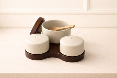 Mevaz Suikerpot met zout- en peperstrooier set – keramiek – houten tray + lepeltje – 3-delig – keuken organizer