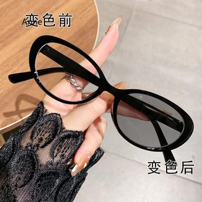 Nieuwe retro cat-eye bril met zwart montuur, plat, lichtdoorlatend, anti-blauwlicht montuur, geschikt voor bijziendheid, voor kleine gezichten en dames. 0