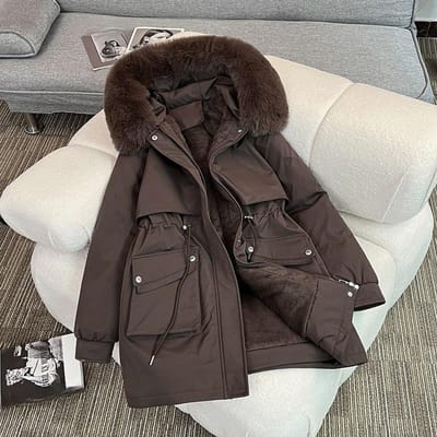 Envoyez Manteau Veste Rembourrée en Coton, Une Femme d'Âge Moyen Qui Surmonte le Manteau Rembourré en Coton Féminin en Hiver et a un Long Style Étranger. 3XL marron