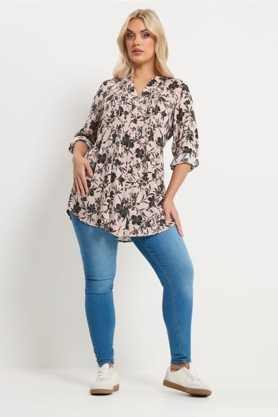 Yours Donkerroze Blouse Met Bloemenprint En Plooien Size 54-56