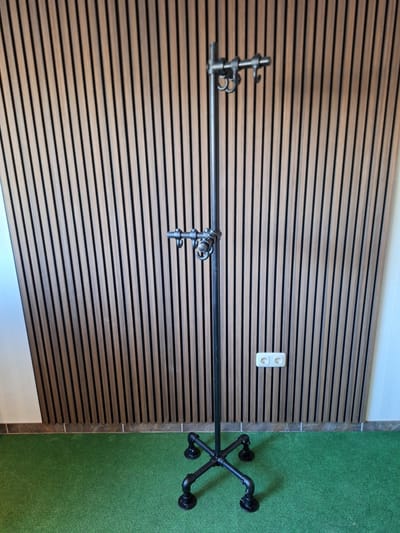 Hoexs - Kapstok Staand - Industrieel - Kapstok Staal - Zwart Steigerbuis - Gardaroberek - 170 Cm - 8 Kapstokhaken