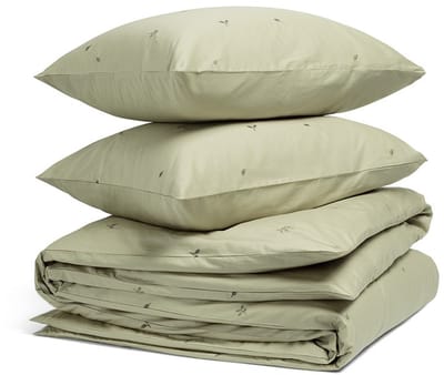 Yumeko dekbedovertrek katoensatijn light olive botanical 200x220 + 2/60x70 - Bio, eco & fairtrade