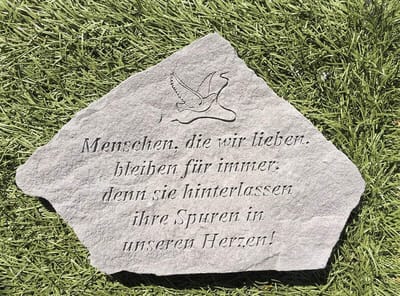 Herdenkingssteen Tuin - Gedenksteen Liefdevol - Herinnering Koesteren - Gegoten Steen Materiaal - 23 x 23 x 6 cm - Grijs