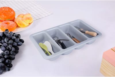 XL Professionele Besteklade - 4 Vakken - Bestekbak - Kunstof - Bestekbakken - Bestek organizer - 53.5 x 33.4 x 10.4 Cm