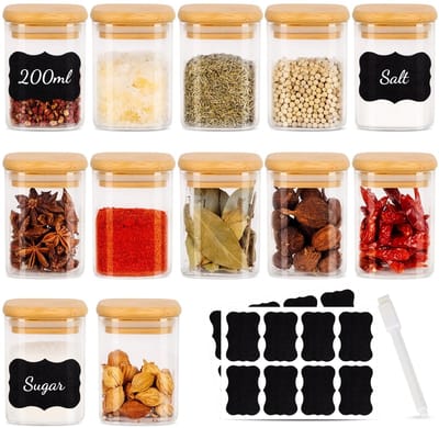 Dailygoods- Kruidenpotjes Set van 12 - Vierkante Potjes 200 ml - Luchtdicht - Houten Deksel - Glas - Kruidenopslag - Kruidenbewaardoos