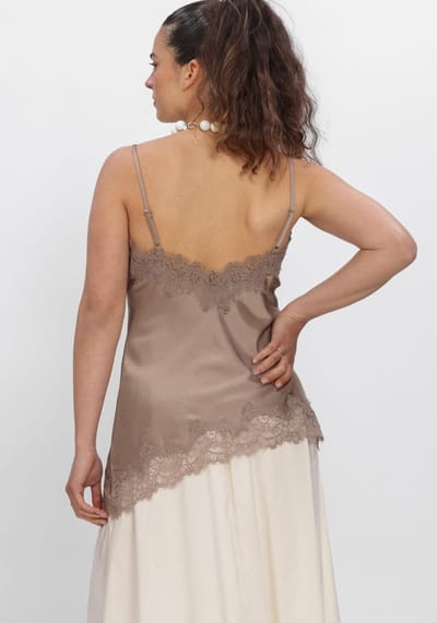 Notre-V Nv-herlinde Tops & T-shirts Dames - Shirt - Taupe - Maat XS