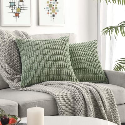 Set van 2 saliegroene kussenslopen 50x50 cm – corduroy gestreept, boho farmhouse decor voor bank en bed