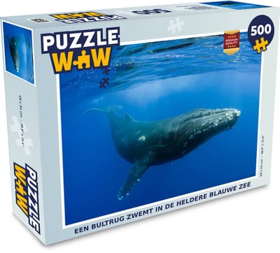 Puzzel Een bultrug zwemt in de heldere blauwe zee - Legpuzzel - Puzzel 500 stukjes
