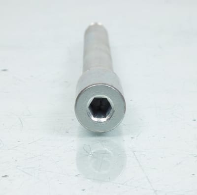 Axe roue avant origine pour Moto Rieju 50 RS3 0/000.190.7100 Neuf