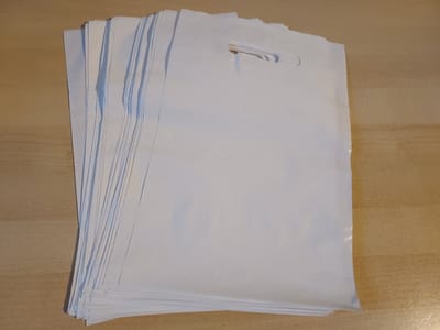 Plastic draagtas wit, DKT-tas, 22 x 33 cm, (100 stuks).