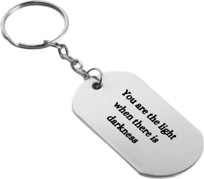 Akyol - you are the light when there is darkness sleutelhanger - Quotes - familie vrienden - cadeau - 54 x 29mm