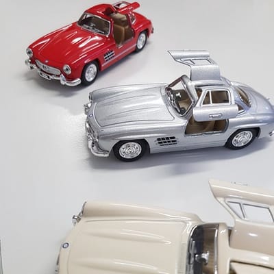 Kinsmart Mercedes-Benz 300SL 1954 - Die-cast sportwagen in 3 kleuren - Schaal 1:36