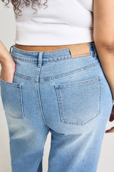 boohoo Dames De Plus High Waist Rechte Pijp Jeans | Medium Blauw | Maat: 16/30L