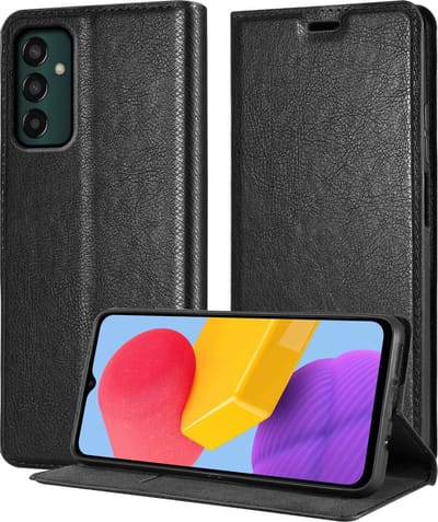 Cadorabo Hoesje geschikt voor Samsung Galaxy M13 4G in ZWARTE NACHT - Beschermhoes met magnetische sluiting, standfunctie en kaartvakje Book Case Cover Etui