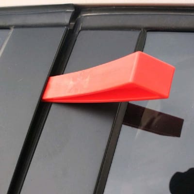 Cale à air en plastique automobile Outils d'entrée d'urgence pour vitres et portes de voiture red