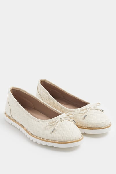 Yours Witte Getextureerde Balletpumps In Brede Epasvormsize 37EEE