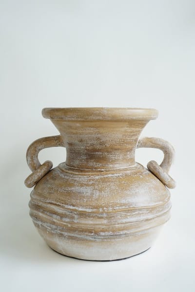 Terracotta Vaas – Handgemaakt – Bohemian Woondecoratie – Crème – 32x35 cm – BOHAÉ Baskra