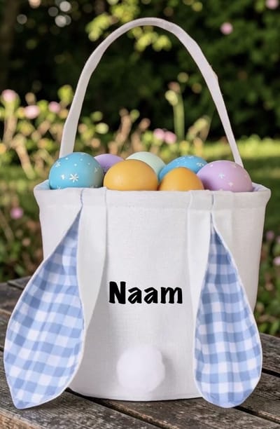 Gepersonaliseerd Paasmandje met konijnenoren - Geborduurd met naam of tekst naar keuze - Oortjes in kleur Roos of Blauw