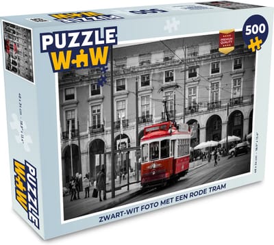 Puzzel Zwart-wit foto met een rode tram - Legpuzzel - Puzzel 500 stukjes